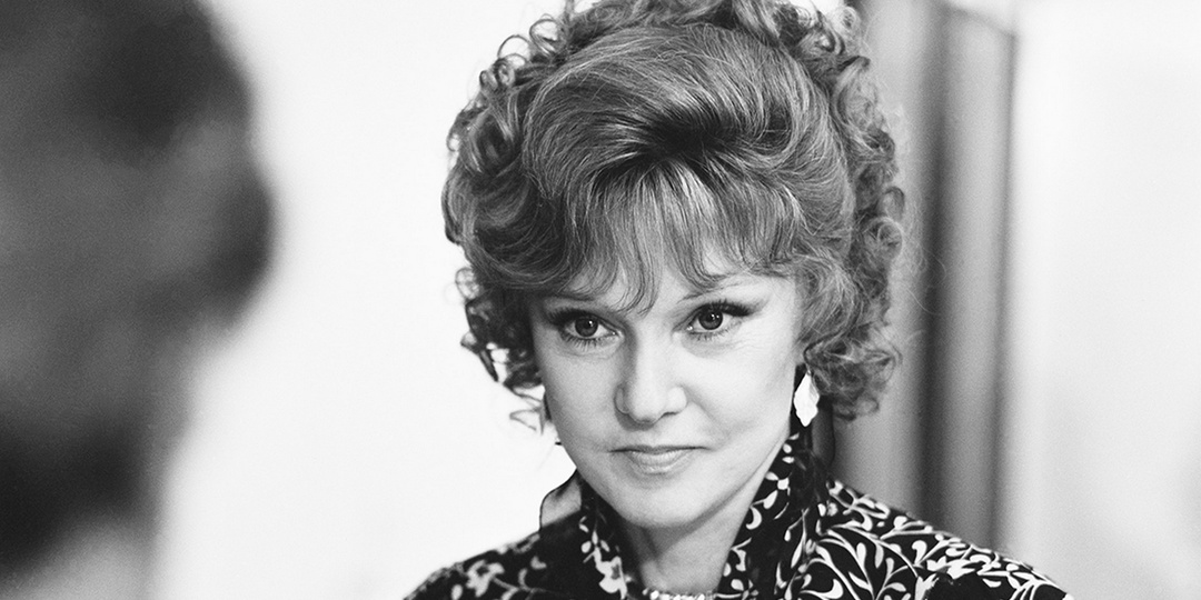 Людмила Гурченко: блины по расписанию, чай в фарфоре и порядок, как на съёмочной площадке