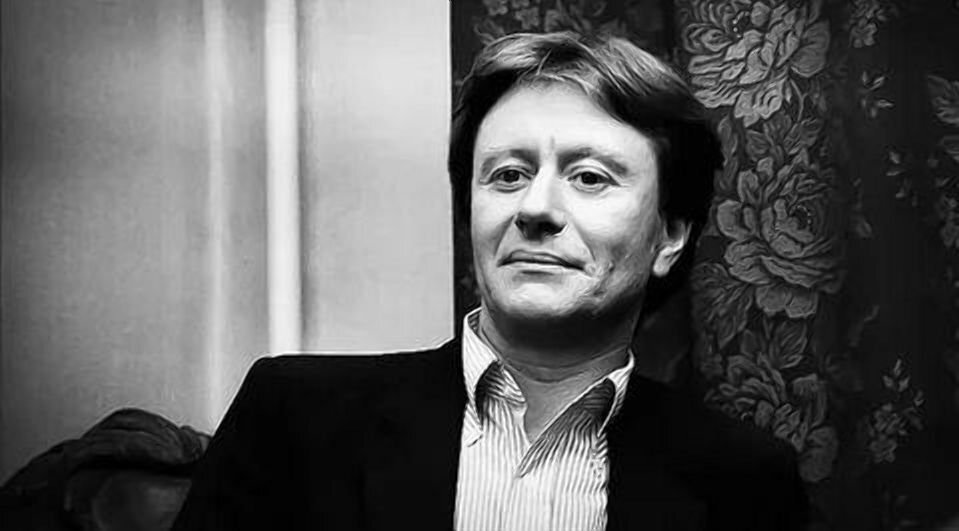 Андрей Миронов: кофе на кухне с мамой, макароны по-флотски и домашние репетиции