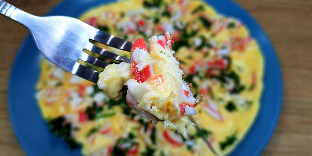 В последнее время покупаю пачками крабовые палочки, готовлю вкусный и необычный завтрак за 5 минут