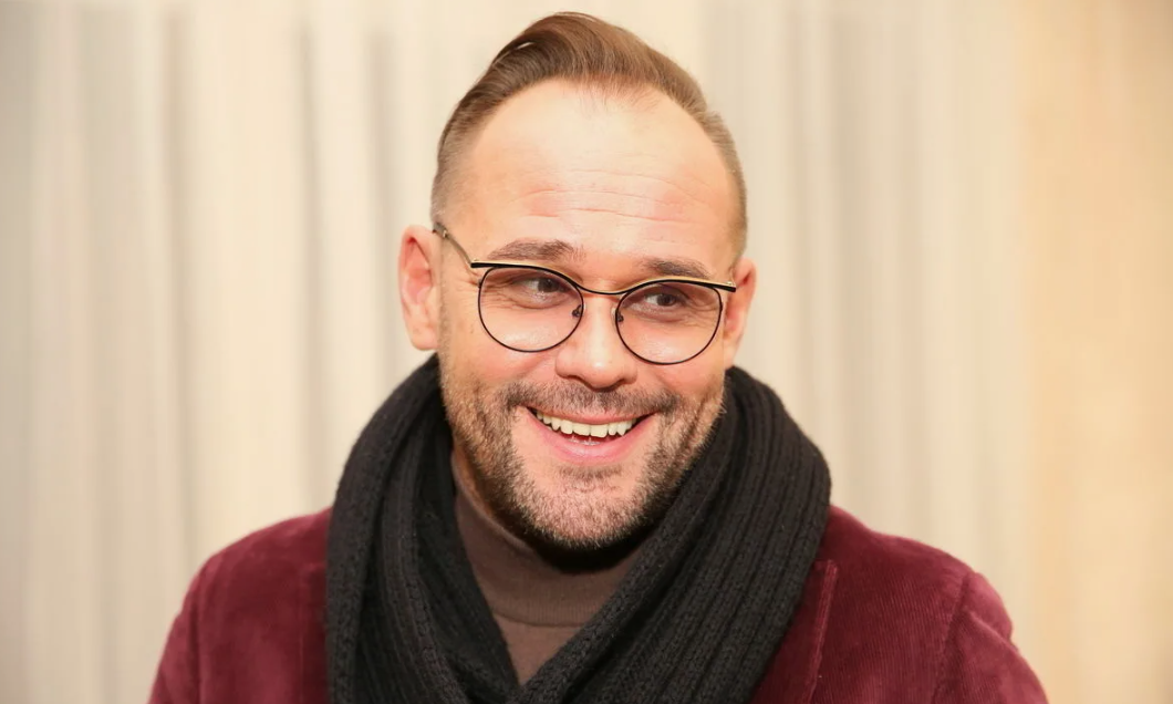 на фото Максим Аверин сейчас 