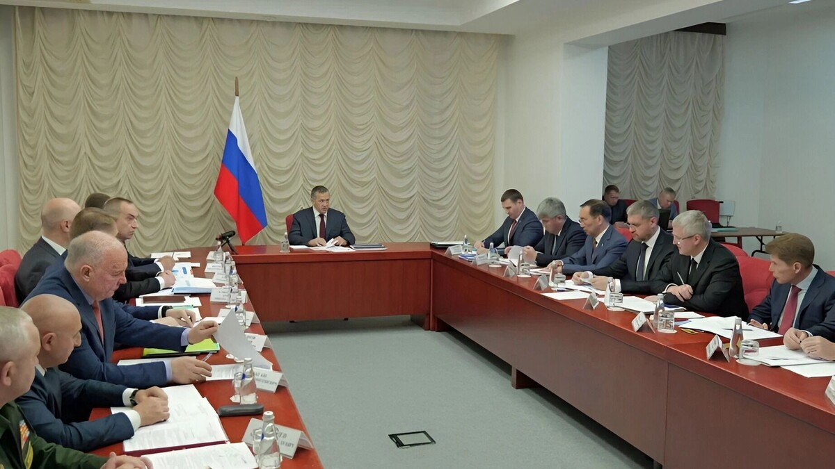     Источник: Пресс-служба полномочного представителя президента РФ в ДФО Юрия Трутнева.