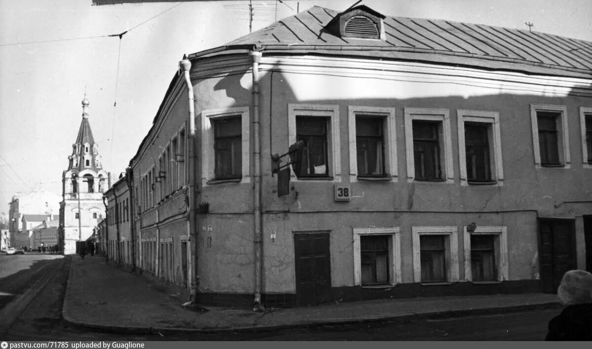 Фото: https://pastvu.com/_p/a/f/4/7/f47664dec516834a88b243ad844afb44.jpg