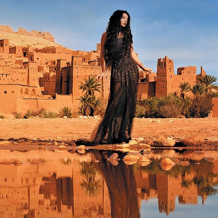 Сара Брайтман / Фото из буклета CD-альбома "Harem" (2003) / © Simon Fowler