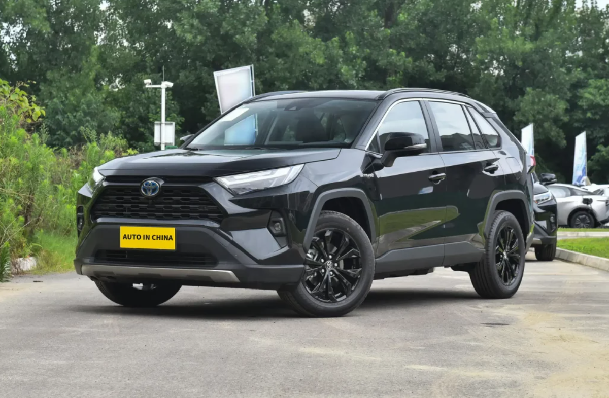 Toyota RAV4 - наиболее востребованный подержанный автомобиль для ввоза в РФ из Китая, в январе-апреле 2025 г.