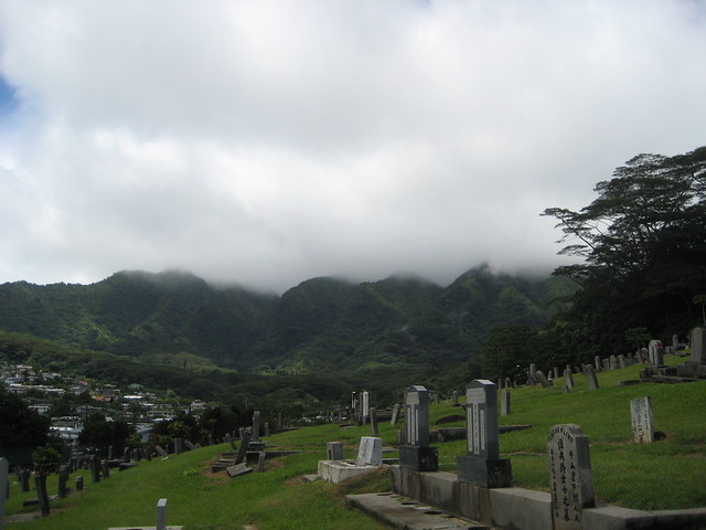 Китайское кладбище в Маноа.