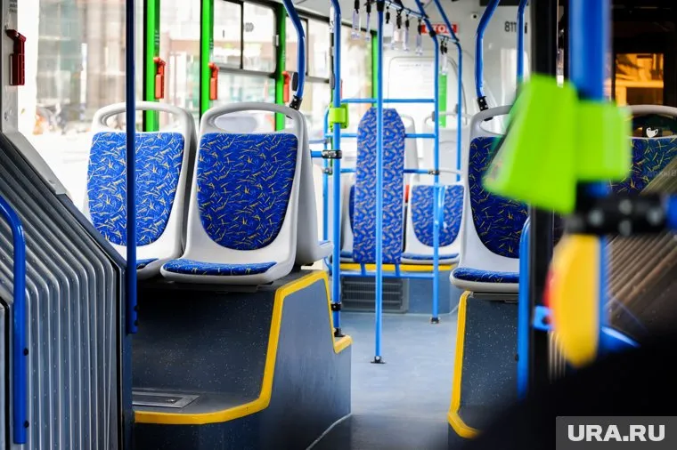  Температура внутри автобуса должна быть не выше 25 градусов
Фото: Вадим Ахметов © URA.RU