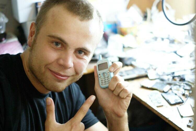    «Работаю в своей первой мастерской, 2006 год».   
Фото предоставлено Никитой Пивоваровым