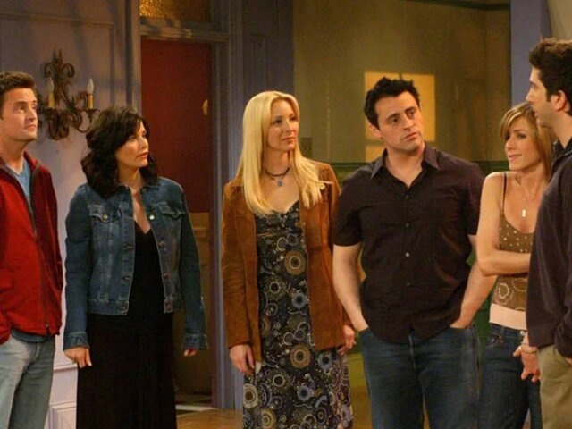    Фото: кадр из сериала "Друзья"; режиссеры – Гари Хэлворсон, Майкл Лембек, Кевин Брайт; производство – Bright/Kauffman/Crane Productions, Warner Bros. Television