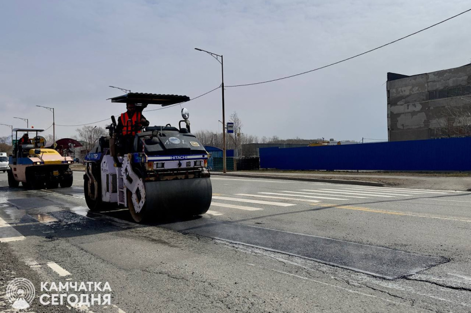 Фото: Ремонт асфальта на улицах Петропавловска-Камчатского / ИА «Камчатка»