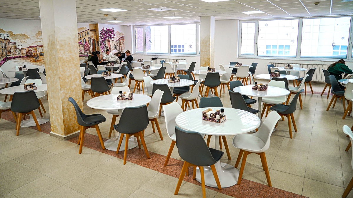    Студенты из семей участников СВО получат компенсацию за питание