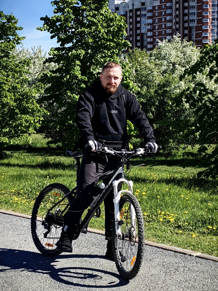 Вот он я любимый - Пономарев Саша, 37 годиков