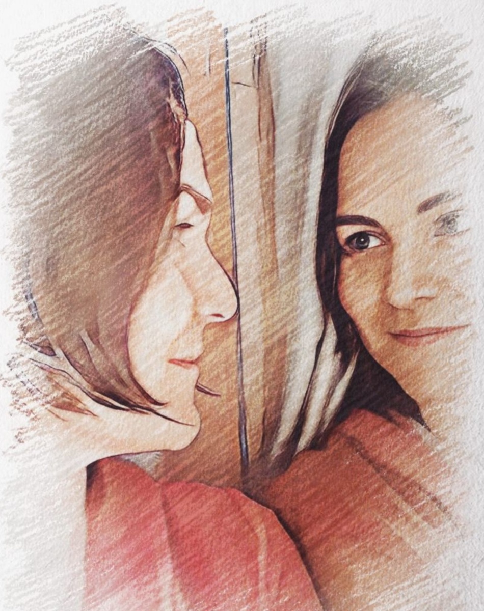 Зеркало не просто так дано –Кого-то важного отражает оно!