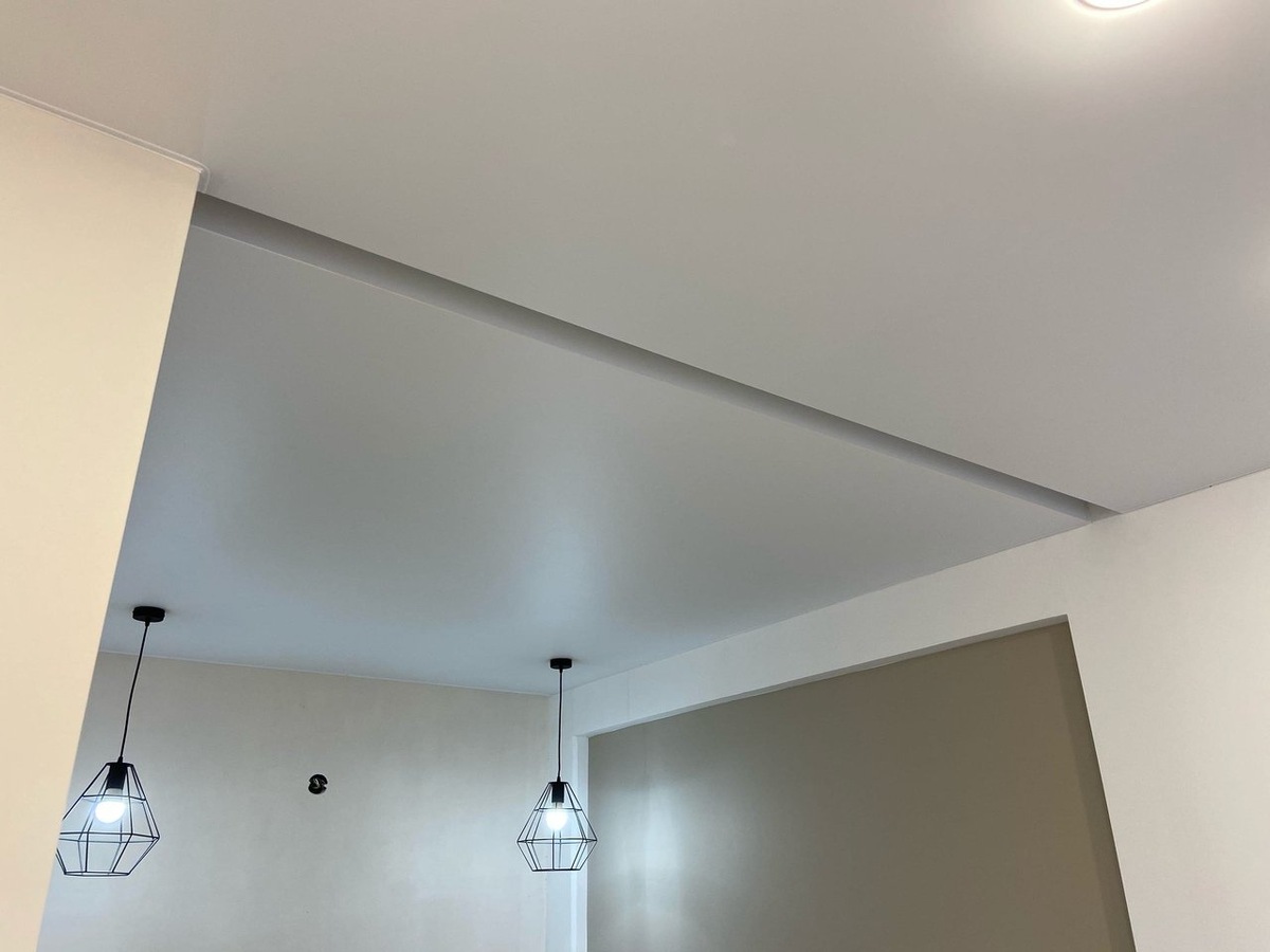 Закладная под шкаф купе на натяжном потолке.