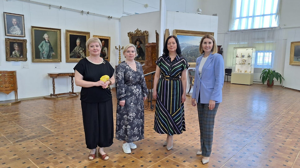Ольга Васильева (вторая справа).📷Фото: Рыбинский музей-заповедник