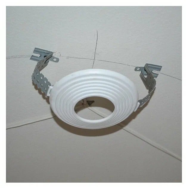 Крестовая платформа под люструю.