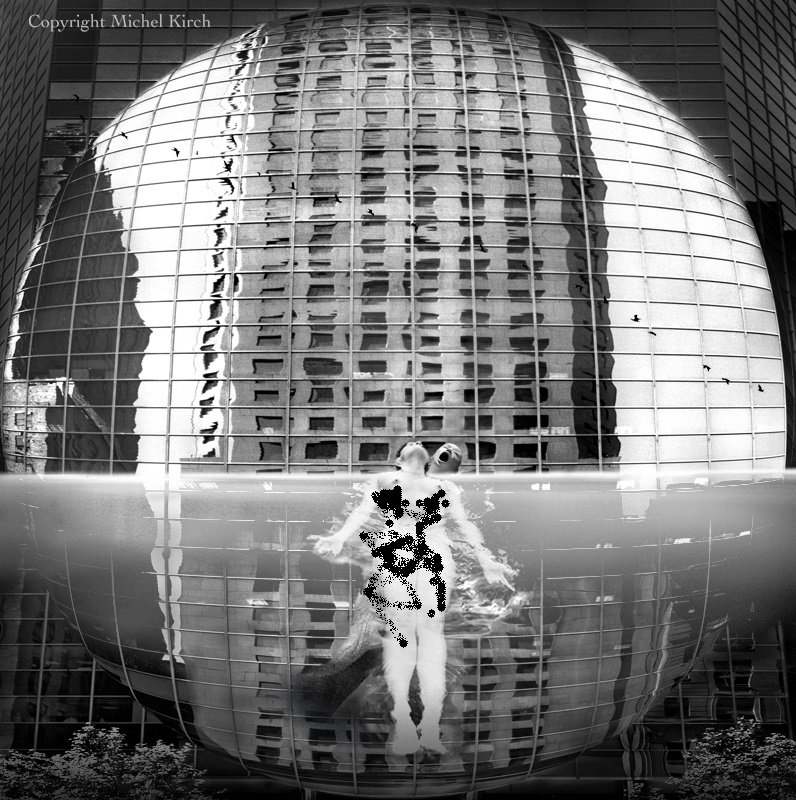 фото Michel Kirch (испорченное мной, чтобы не забанил пуриатнский цензор-бот)