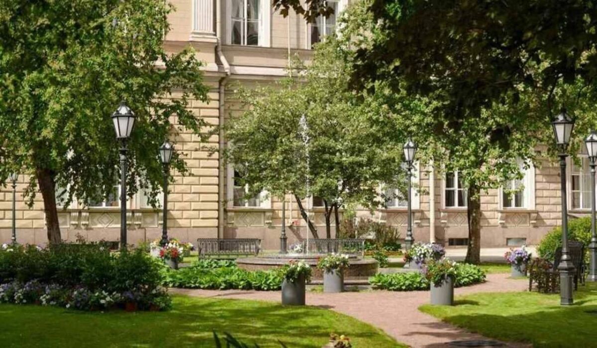     Сад Мариинского дворца. Источник: kp.ru Автор фото: t.me/a_belsky