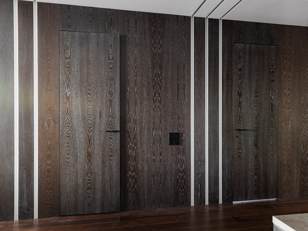 Стеновые панели и скрытые двери из шпона