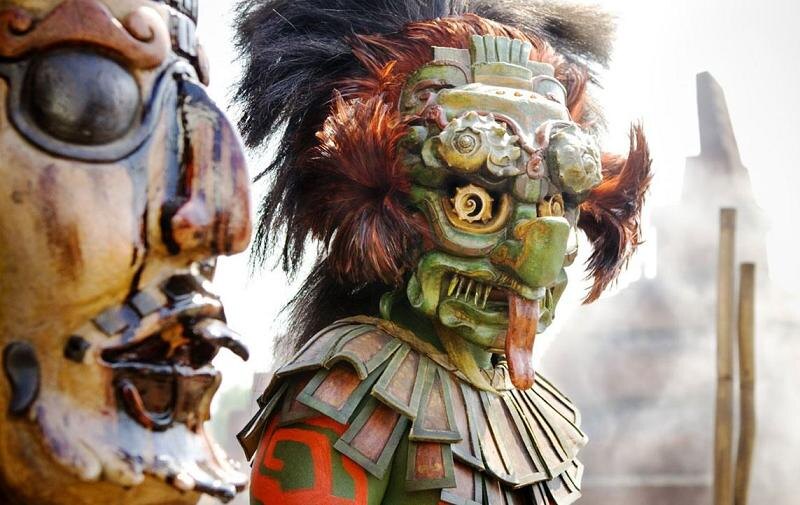 Обряд жертвоприношения, кадр из фильма "Апокалипсис" (2006). Фото с сайта КИНО-ТЕАТР.РУ 