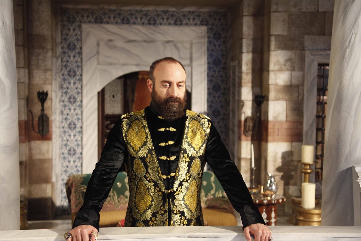 Султан Сулейман Великолепный (Халит Эргенч)