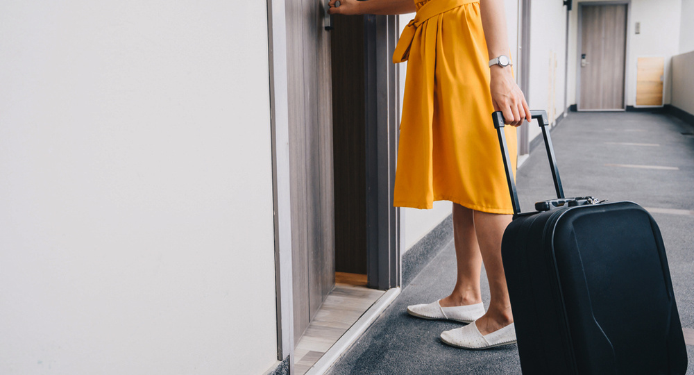 Как исключить наследников и передать квартиру определённому человеку без оформления завещания и дарственной