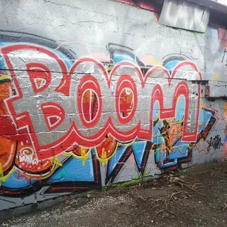 Бу, испугался? Не бойся, я друг, я тебя не обижу