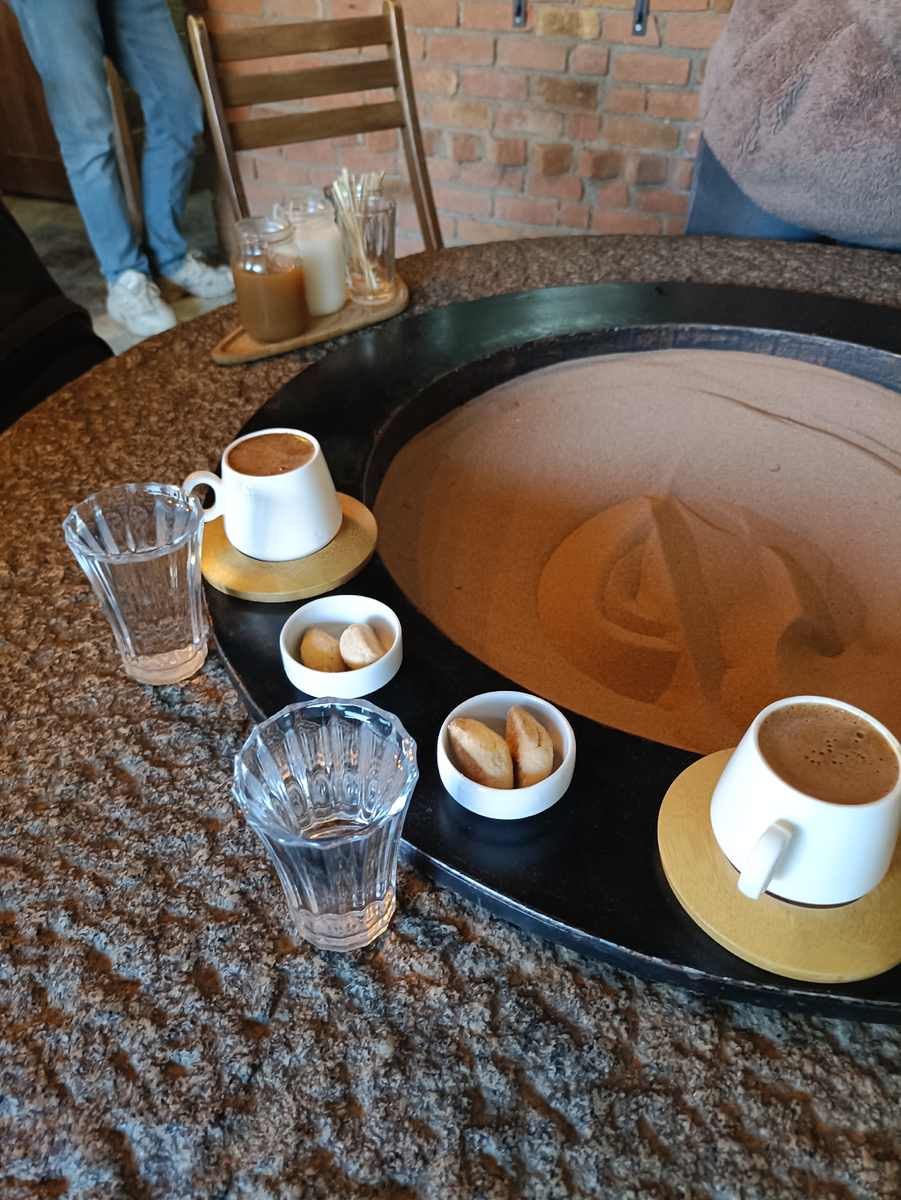 Вот тако подают кофе в Турции. Мое фото из поездки. 