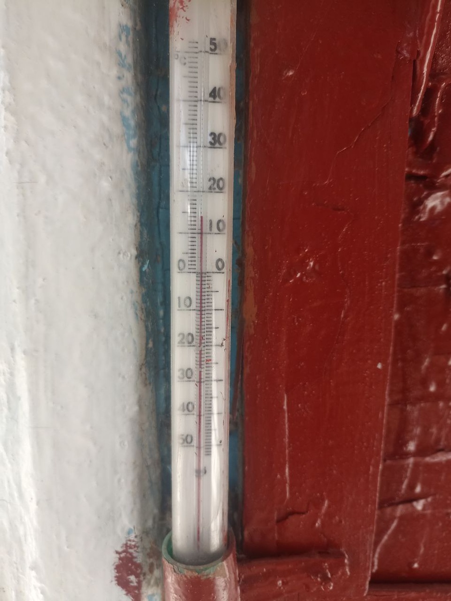 Иногда столбик и до +18 поднимался