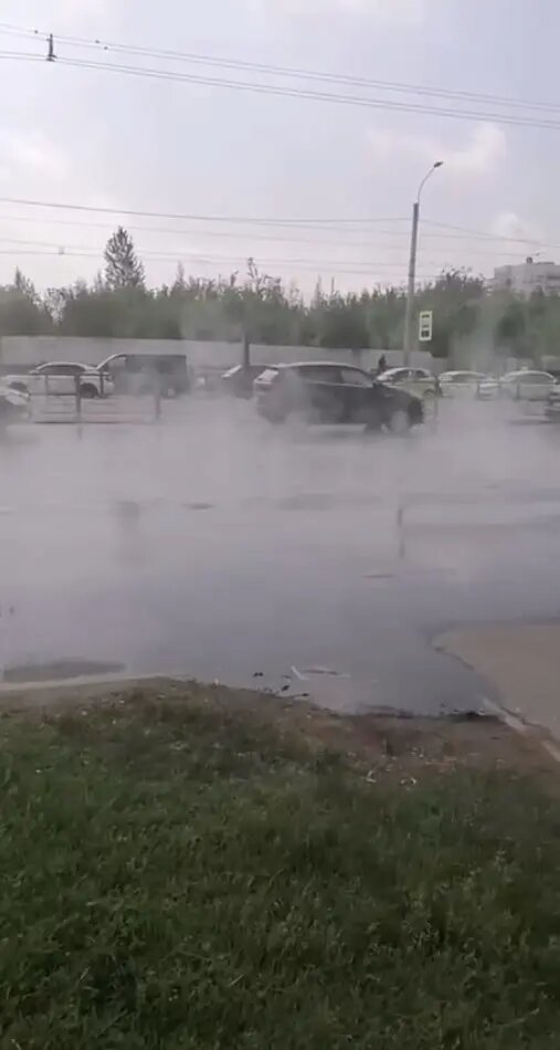    Фото: скрин видео из Telegram-канала «Мегаполис | ДТП и ЧП | Санкт-Петербург | Питер»