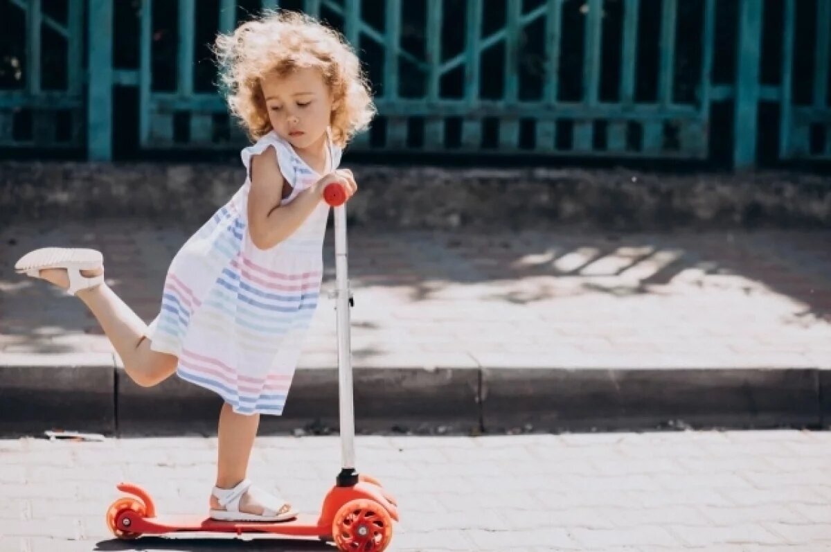    Подросток на электроскутере сбил 4-летнюю девочку в Воронеже