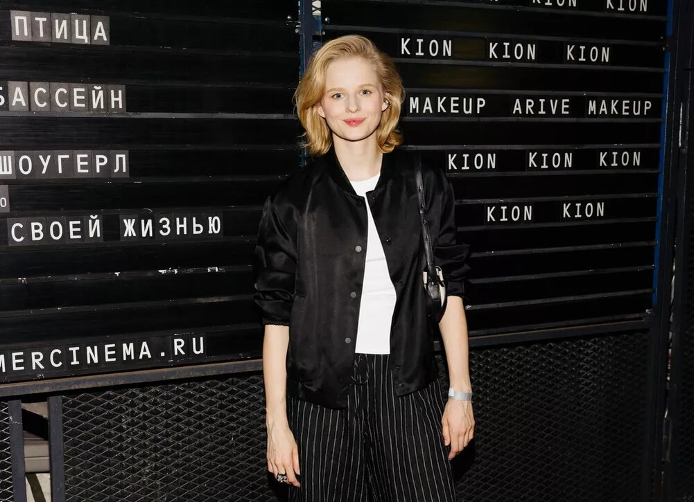    Александра Бортич, Анастасия Красовская, Валерия Гай Германика: как прошло открытие летнего кинотеатра в Москве