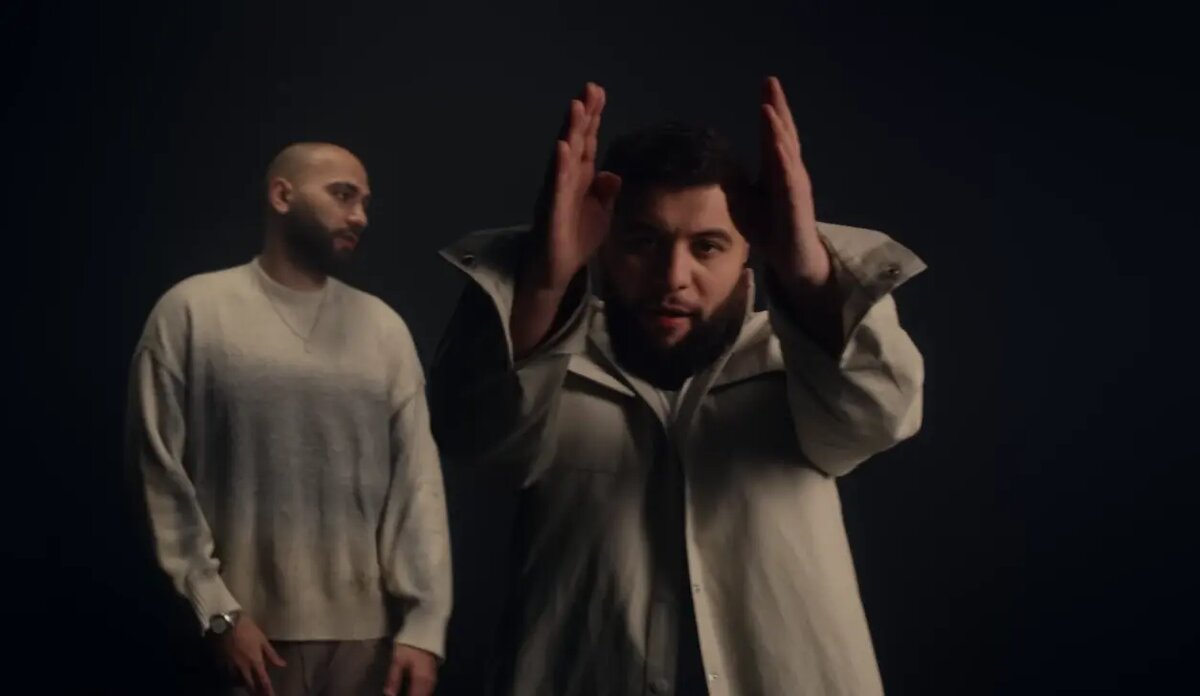    Фото: кадр клипа HammAli & Navai — Птичка