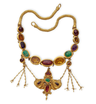 Изумруды украшают / Фотография с официальной сайта Государственного Эрмитажа