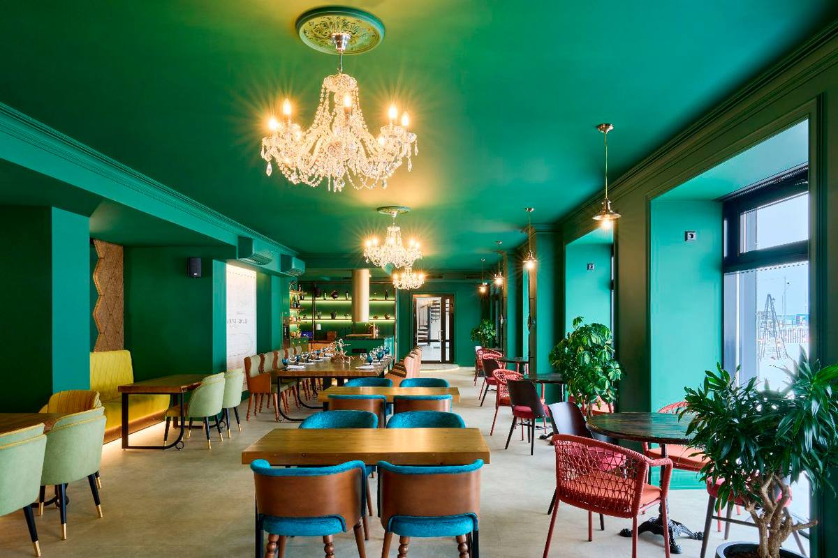 Примеры мебели для ресторанов разного направления