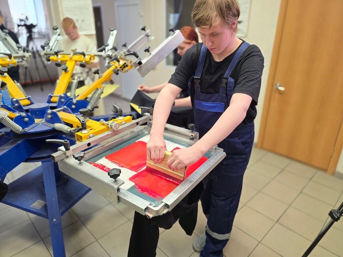    Подростки Сургута летом могут получать зарплату от 10 000 рублей