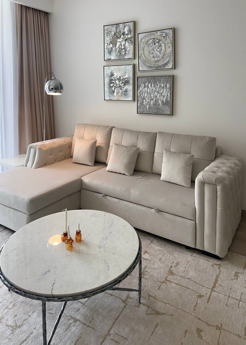 Интерьер в жемчужных оттенках; проект Furni в Дубае