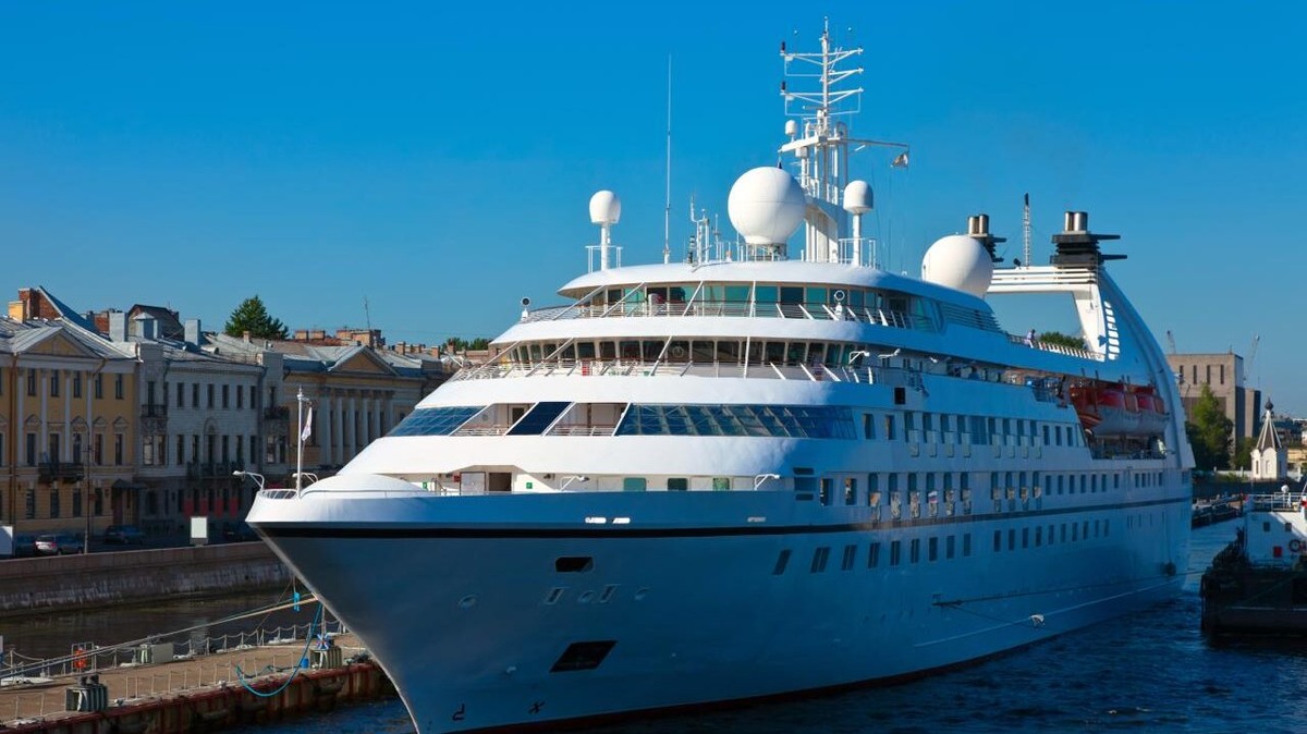    Норовирус обнаружили у более чем 100 пассажиров лайнера «Михаил Булгаков». Фото: Freepik