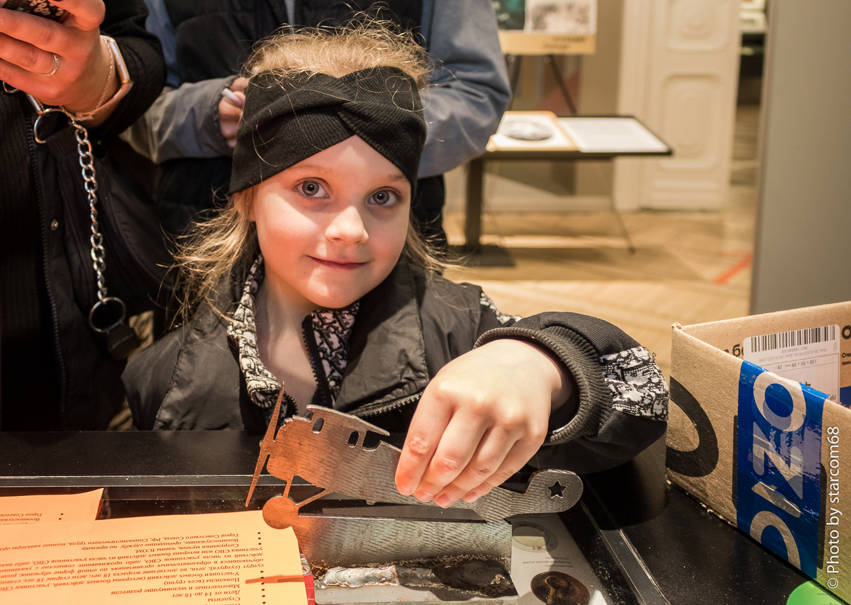 А происходило там много удивительного