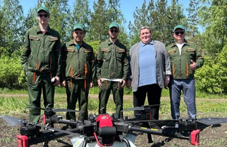    Обработку уральских полей проводят беспилотники УрГАУ