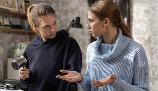 О чём сериал «Выбираю нас» (2025)?