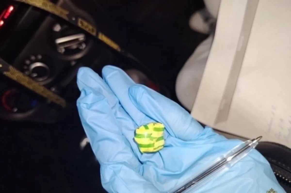    Ранее судимая тольяттинка задержана со свертком метадона