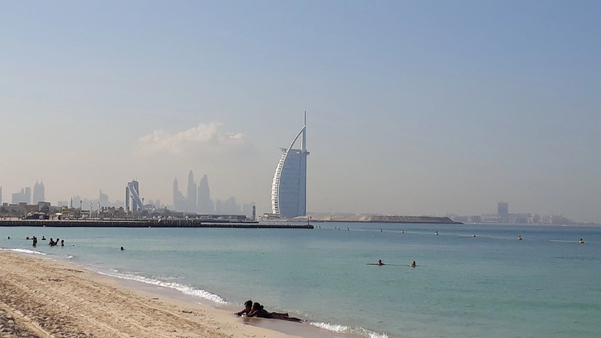 Листайте галерею вправо