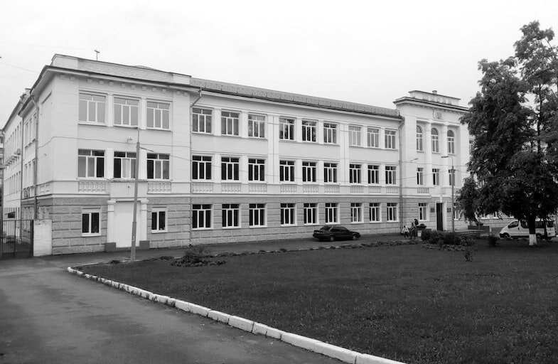 Школа номер 16 в городе Киев