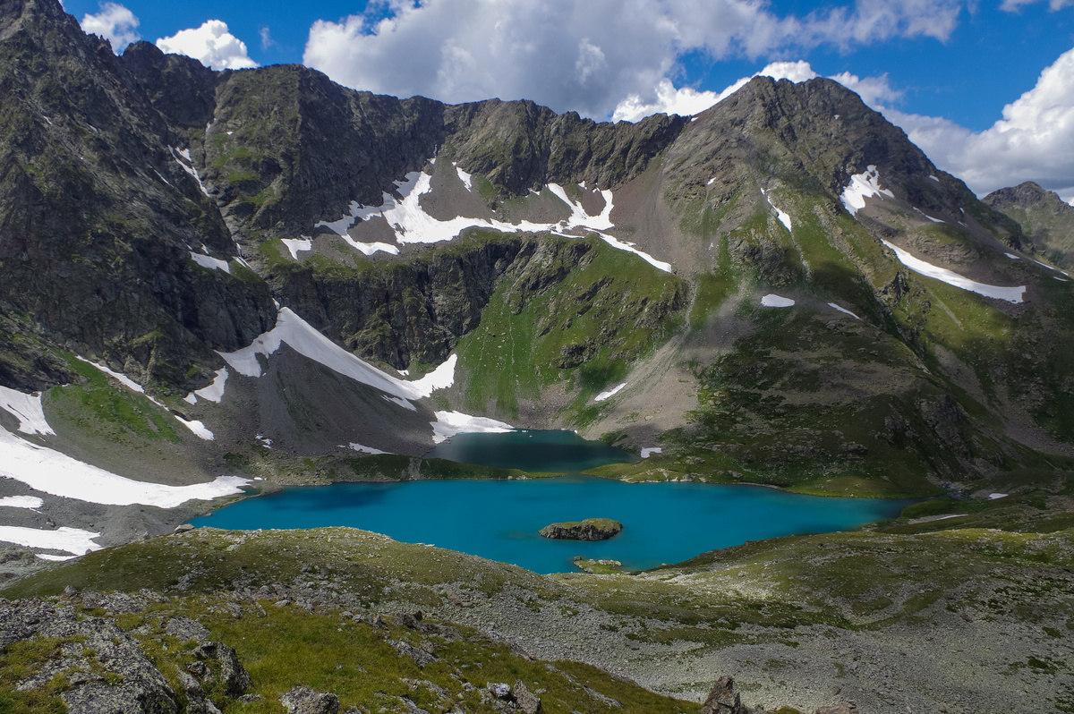Большое Имеретинское озеро - озеро Безмолвия.