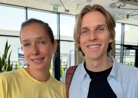    Украинские телеведущие с детьми-эмигрантами осудили матерей, которые вывозят детей из страны