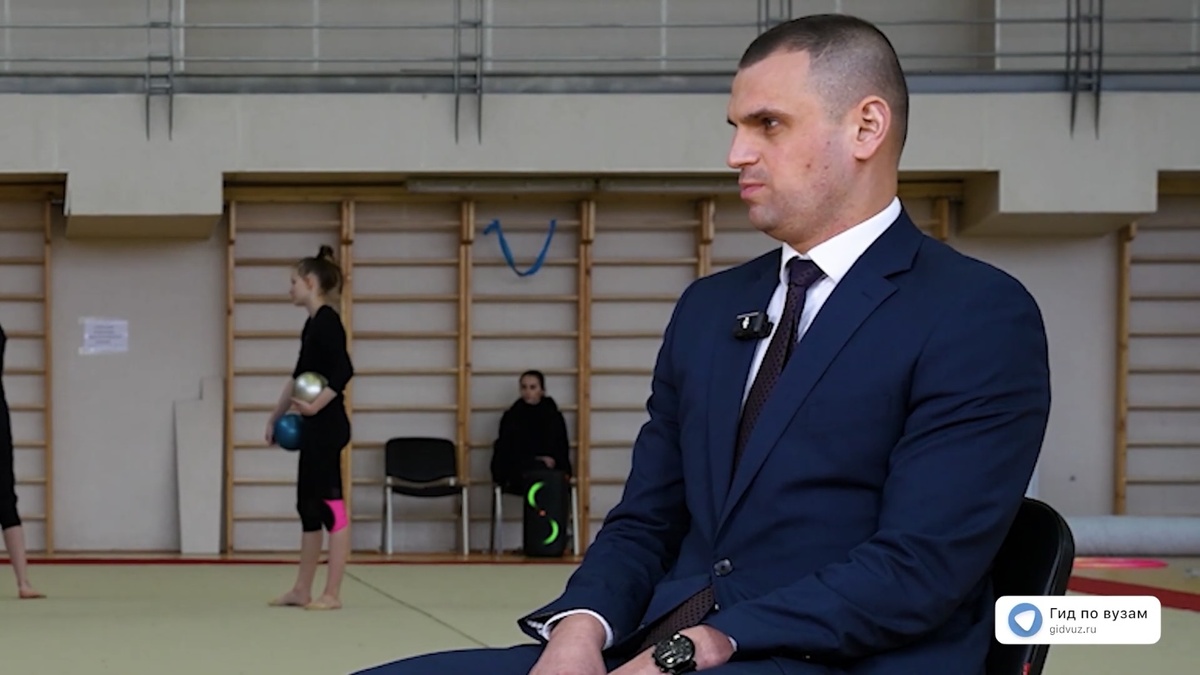 Привалов Александр Викторович – к.п.н., декан факультета индивидуальных образовательных и спортивных технологий НГУ им. П.Ф. Лесгафта. СМИ «Гид по вузам».