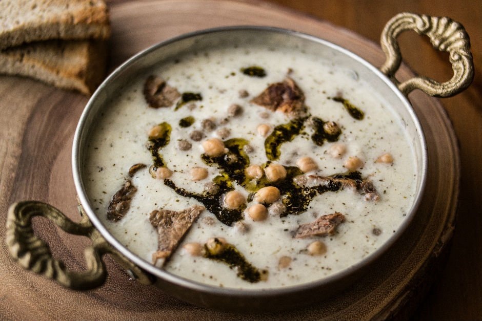 *Йогуртлю Юварлама Чорбасы*