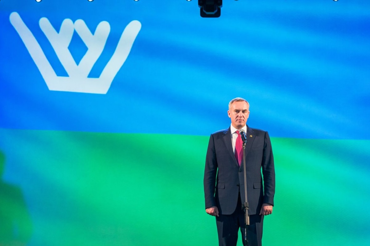    Политологи из Югры высказались об изменениях, которые произошли в регионе под руководством Руслана Кухарука