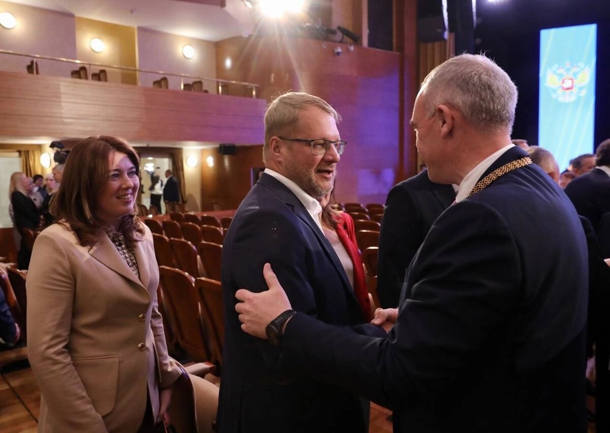    Руководитель Гумкорпуса рассказал, что Руслан Кухарук уделяет особое внимание развитию добровольчества в Югре