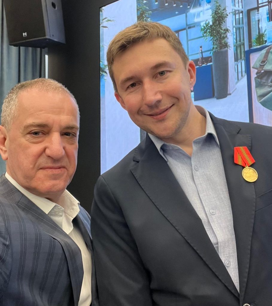   Фото: Александр Швейдель и Сергей Карякин